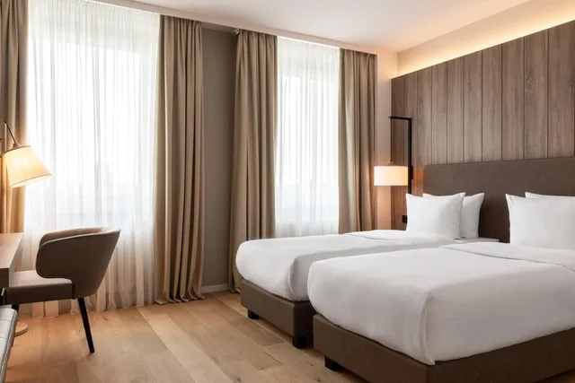Deluxe, Single Bed, AC Hotel by Marriott Berlin Humboldthain Park 2/7