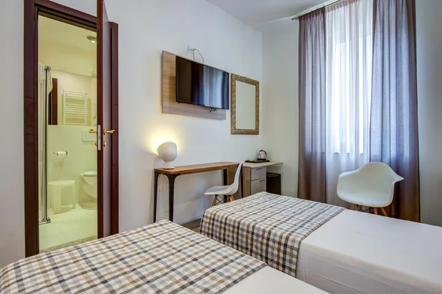 غرفة بسريرين منفصلين، Hotel Bernina 8/10