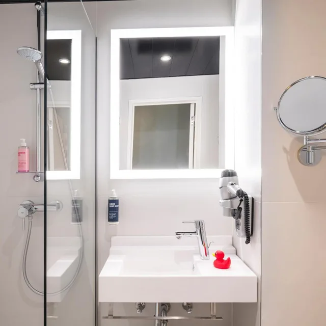 غرفة سوبيريور بسرير كينج، Thon Hotel Brussels Airport 8/9