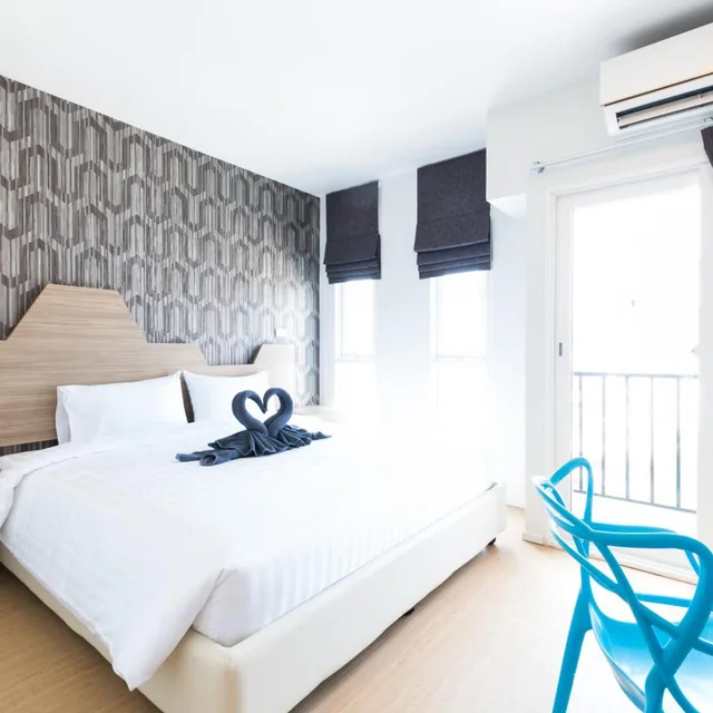 غرفة بسرير كينج، P Plus Hotel 3/10