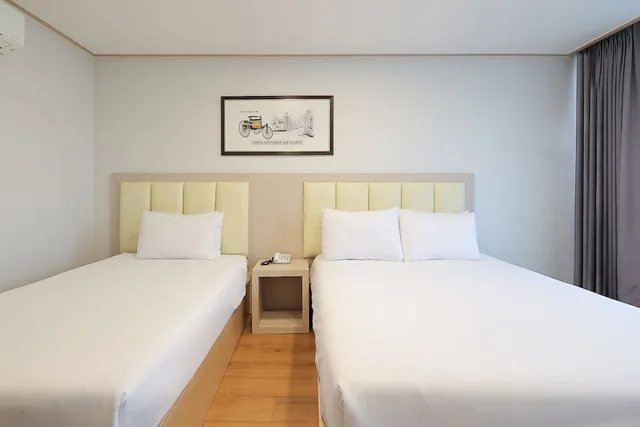 غرفة عائلية مفردة بسرير مزدوج، Shin Shin Hotel Jeju City 3/6