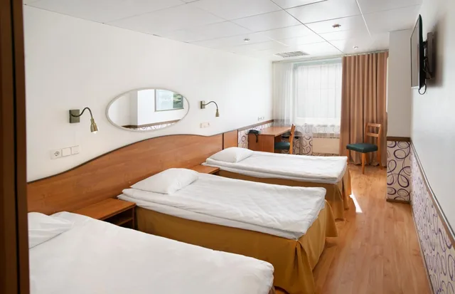 غرفة ثلاثية، Hestia Hotel Susi 1/2