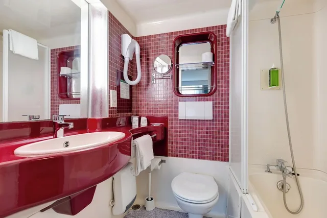 Room, Single, The Originals City Hotel Eden Rouen Nord 4/4