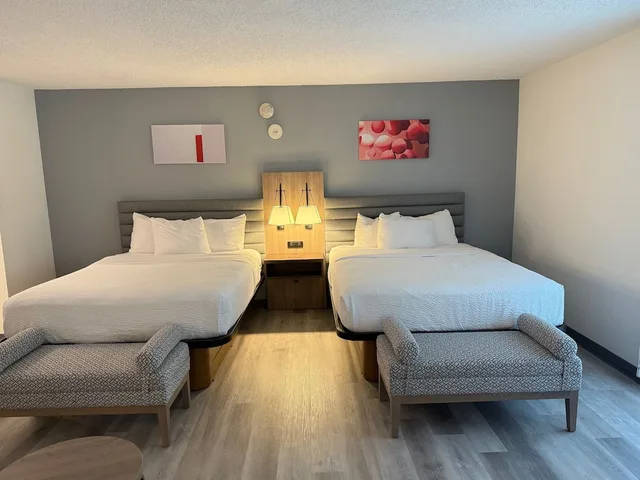 جناح ديلوكس بسريرين كوين، Hawthorn Suites By Wyndham Tinton Falls 2/6