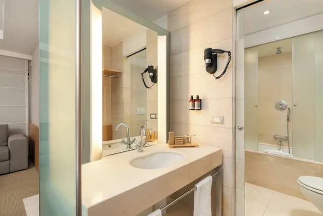 جناح جونيور بسريرين منفصلين، Precise House Mantegna Roma 4/4