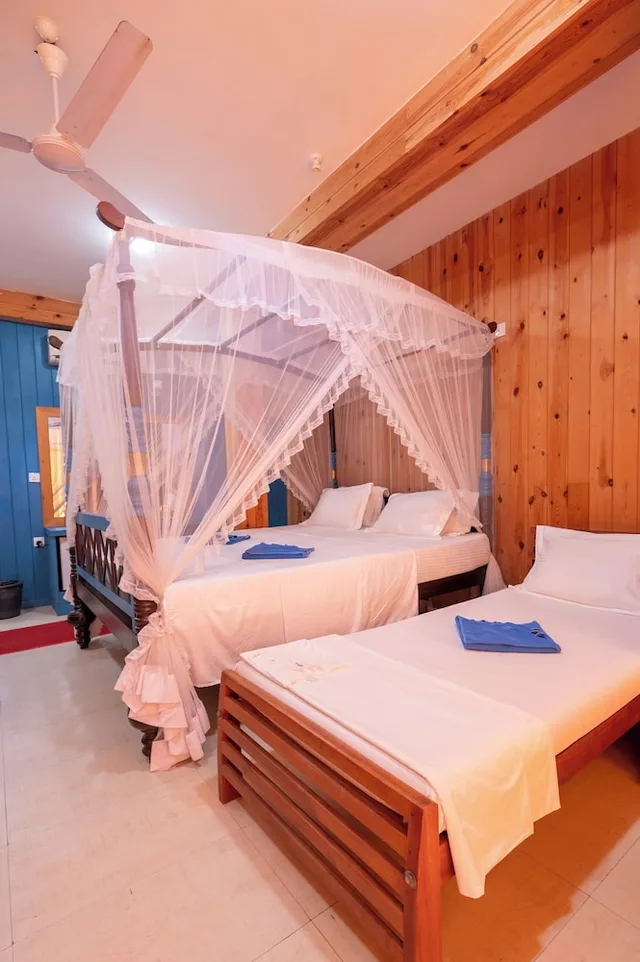 Deluxe, Triple, 1 Double and 1 Single Bed, Ocean Reach Holidays 2/7