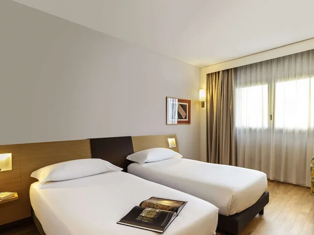 غرفة قياسية بسرير كينج، NOVOTEL CASERTA SUD 9/10