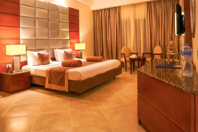 جناح عائلي، Tropitel Sahl Hasheesh 6/12