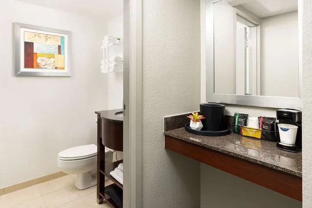 جناح عائلي، Hampton Inn Naples - Central 5/5