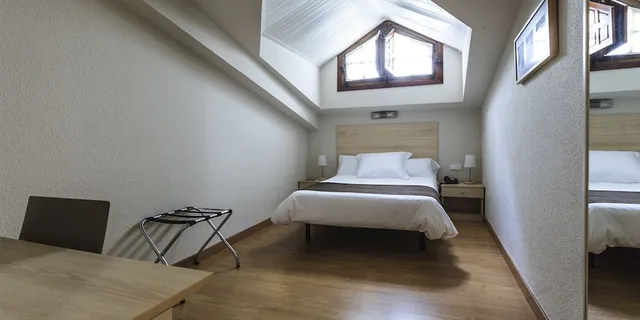 غرفة أساسية بسرير مزدوج، Los Guardeses Hotel 2/3