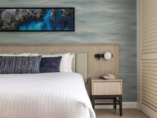 Ocean, Spa, Queen Bed، Peppers Beach Club & Spa Palm Cove 2/5