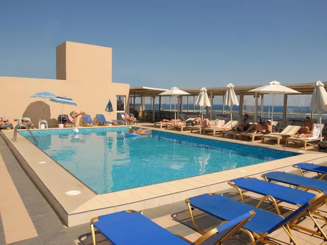 غرفة بسرير مزدوج بشرفة، Achillion Palace 1/1