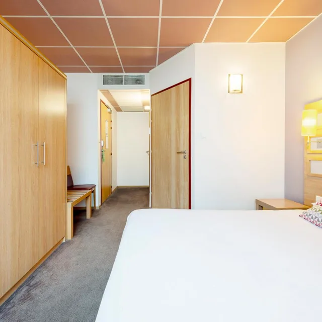 غرفة قياسية بسرير كينج، Hotel Campanile Metz Nord - Talange 4/10