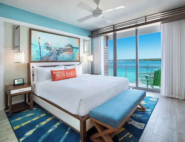 Marina, Suite, King Bed, Sofa, Kitchen، Margaritaville Beach Resort Nassau 1/5