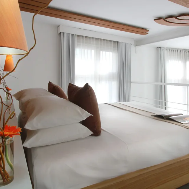 Room, Triple, Htl 9 De Julio Bs As 3/5