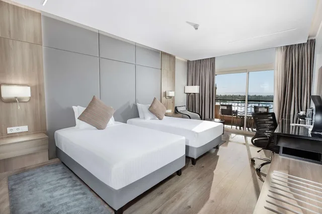 غرفة سوبيريور تنفيذية بإطلالة على النهر، Steigenberger Nile Palace 2/7