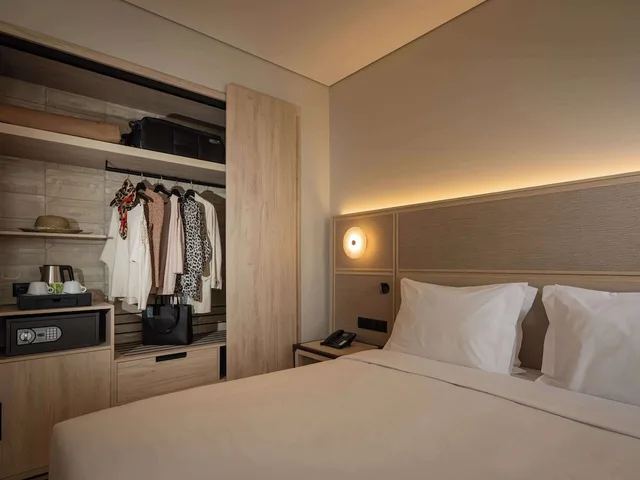 غرفة سوبيريور بسرير كينج، Mercure Ponta Delgada Azores 1/9