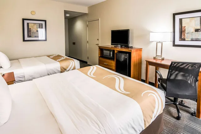 غرفة بسريرين كوين، Quality Inn Alexander City 4/5