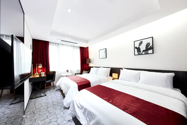Premier, Deluxe, 2 Double Beds, Ramada by Wyndham Yongin 1/9