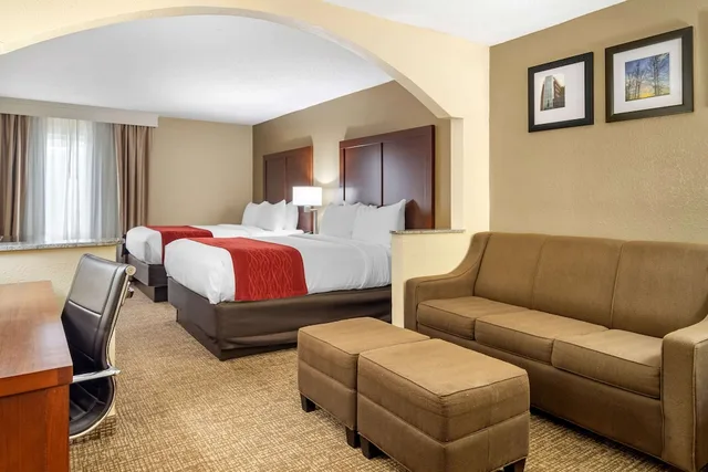 جناح بسريرين كوين، Comfort Inn And Suites Macon 1/5