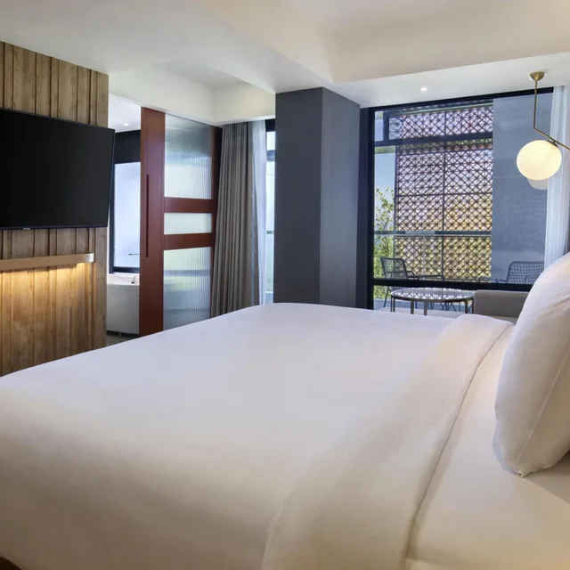 Comfort, Suite, King Bed, Ocean View, Tribe Bali Kuta Beach 2/7