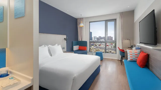 غرفة قياسية بسرير كينج، Holiday Inn Express Kunming West 3/4