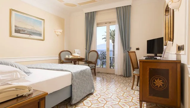 غرفة ديلوكس بسرير مزدوج أو سريرين منفصلين، Grand Hotel Royal 1/1