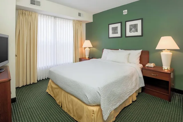 جناح بسرير كوين بغرفة نوم واحدة لذوي الإعاقة، Residence Inn By Marriott Oklahoma City South 1/3