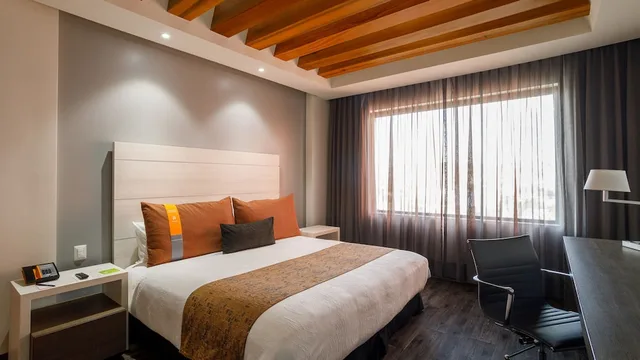 Master, Suite, King Bed، Real Inn Tijuana by Camino Real Hotels 5/10