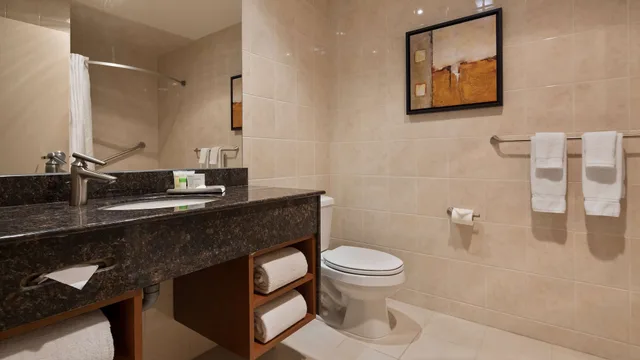 جناح بسرير كينج، Best Western Plus Orangeville Inn and Suites 3/4