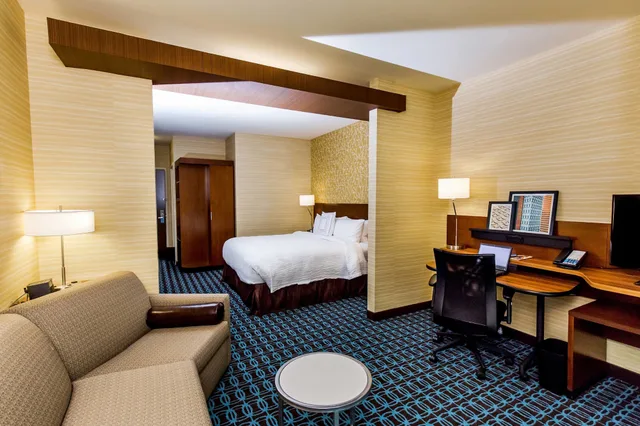 جناح بسرير كينج مع أريكة، Fairfield Inn & Suites by Marriott Richmond Midlothian 4/4