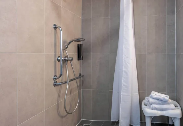 Room, Double Bed, Accessible, B&B HOTEL Amiens Centre Cathedrale 9/9