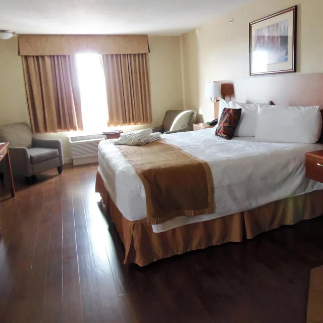 جناح بغرفتي نوم، Rosslyn Inn & Suites, SureStay Collection by Best Western 6/10