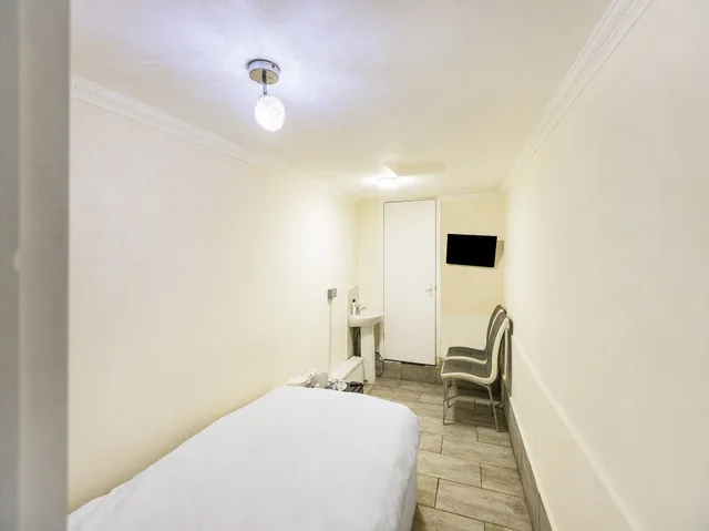 غرفة قياسية مفردة، OYO Old Oak Tree Inn 5/7