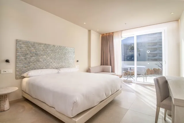 غرفة بسرير كوين، Hotel Cadiz Bahia 1/7