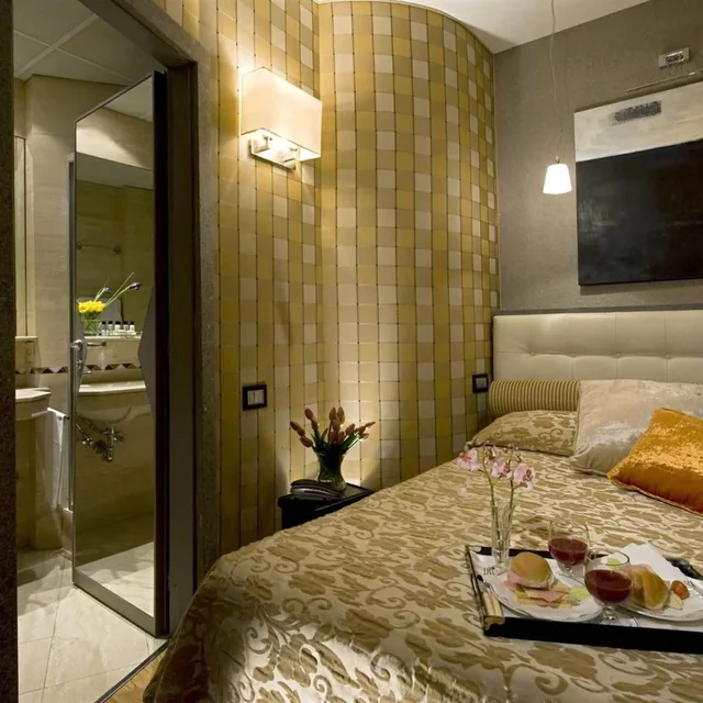 غرفة صغيرة بسرير مزدوج أو سريرين منفصلين، Duca D Alba Hotel 2/2