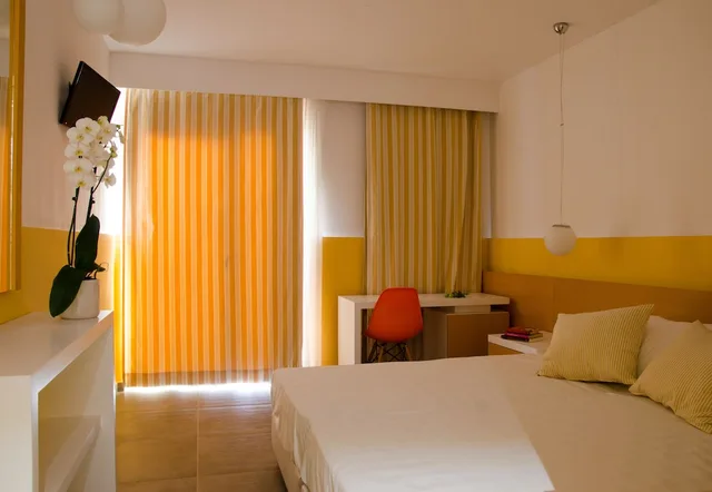 Room, Twin Beds, Lateral Side Sea View، Zeus Hotels Palm Beach Hotel 7/10