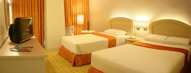 غرفة بريميير ثلاثية، Riviera Mansion Hotel 5/9