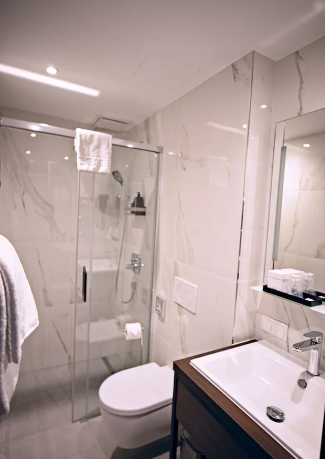 City, Single, Single Bed، Skyline Hotel 3/4