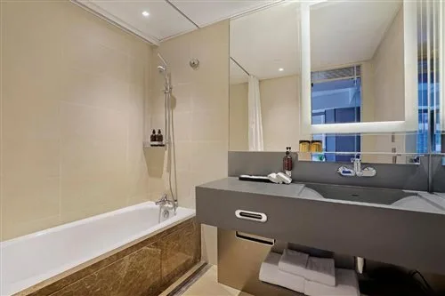 Clover Triple Room، Hotel Alexandra 1/1