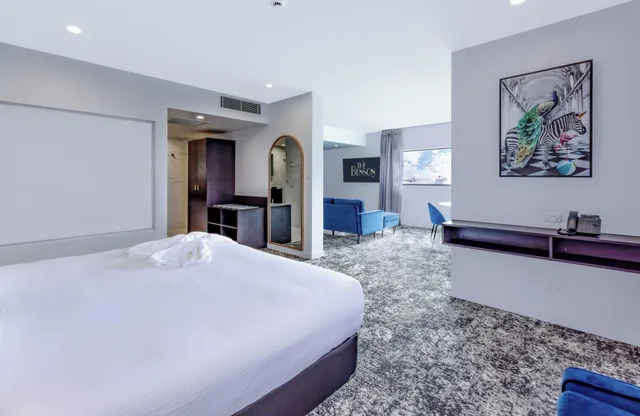 غرفة قياسية بسرير مزدوج، The Benson Hotel 1/1