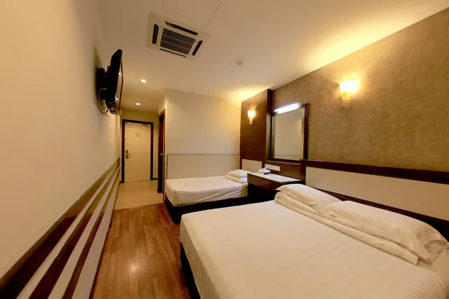 غرفة سوبيريور ثلاثية بسرير مزدوج وسرير فردي، Ming Paragon Hotel 2/2