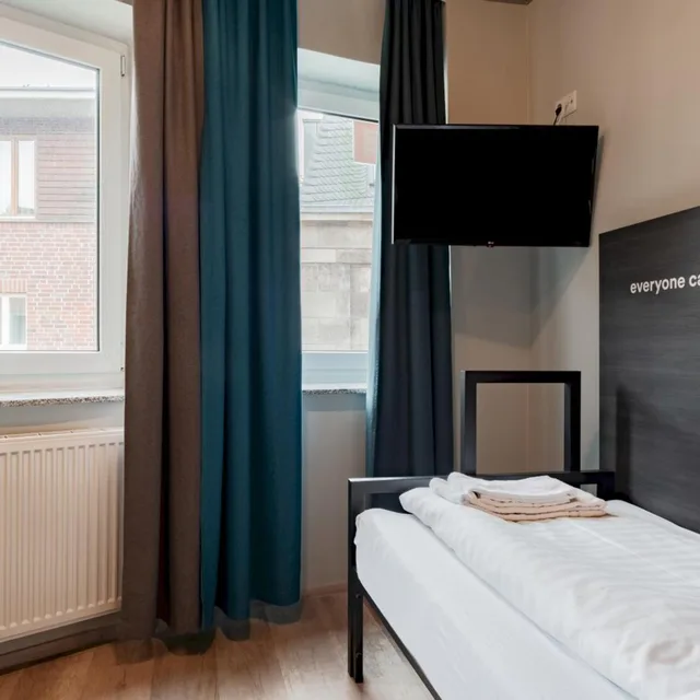 غرفة مفردة، a&o Koln Dom 4/11