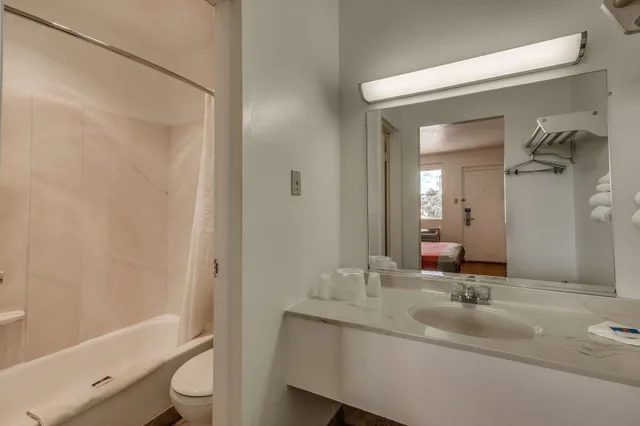 غرفة قياسية بسريرين مزدوجين للمدخنين، Motel6 Van Horn, TX 5/5