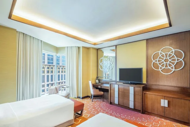 غرفة بسريرين منفصلين بإطلالة على المدينة، فندق جبل عمر ماريوت مكة(Jabal Omar Marriott Hotel Makkah) 7/10