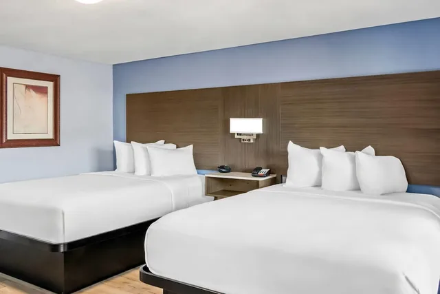 غرفة بسريرين كوين، Travelodge by Wyndham Las Vegas NM 2/3
