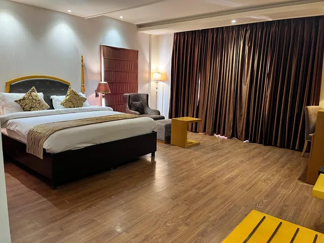 جناح رئاسي، Regenta Resort Bharatpur 1/2