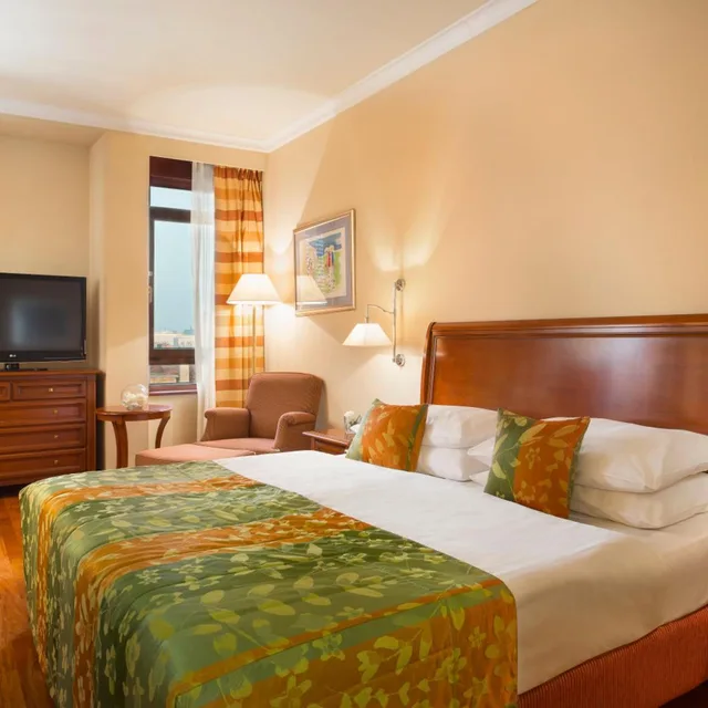 Suite, Best Western Premier Hotel Astoria 2/4