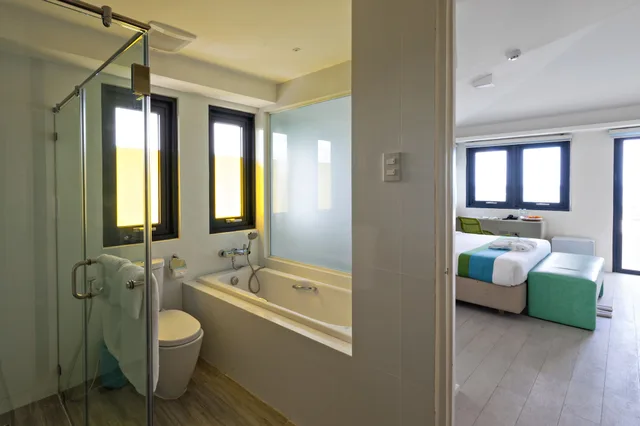 بنتهاوس بسرير كينج، Lime Hotel Boracay 3/3
