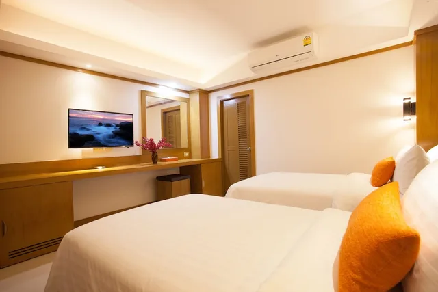 غرفة سوبيريور بسرير مزدوج، CHABANA KAMALA HOTEL 5/10